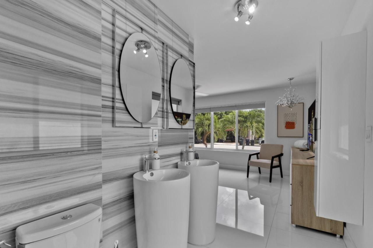 Luxury House 4 Beds Heated Pool W Jaccuzzi North Bay Village Exterior foto