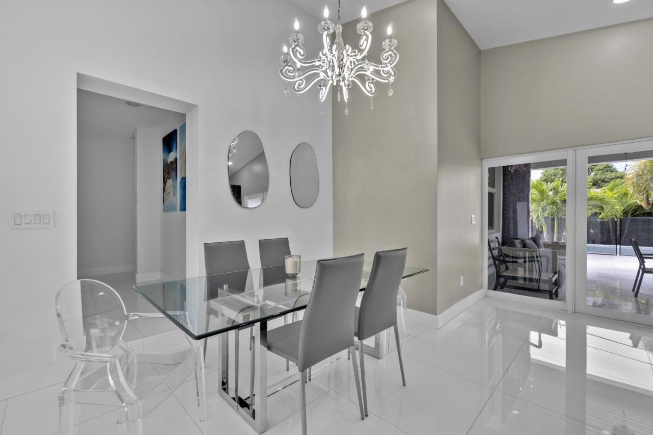 Luxury House 4 Beds Heated Pool W Jaccuzzi North Bay Village Exterior foto